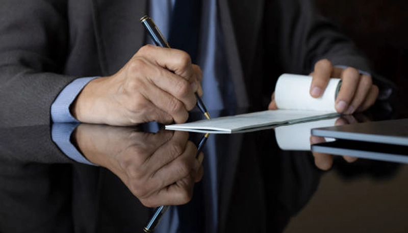 تنظیم قرارداد مدیرعامل و اعضای هیئت مدیره