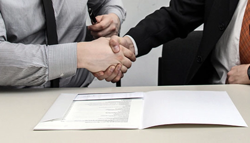 تنظیم قرارداد کارمزدی و پورسانتی فروش